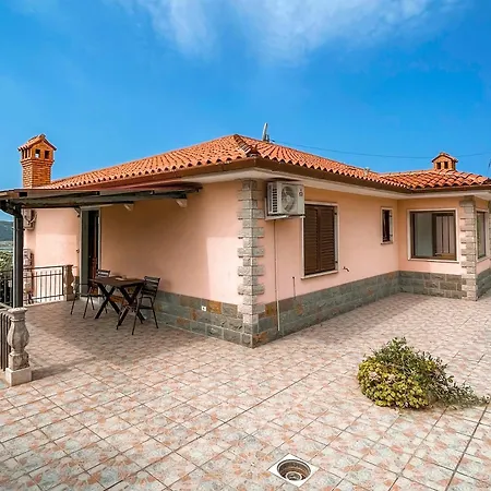 Apartma 4 Roses Vrtnica Secovlje