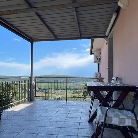 Apartman 4 Roses Vrtnica