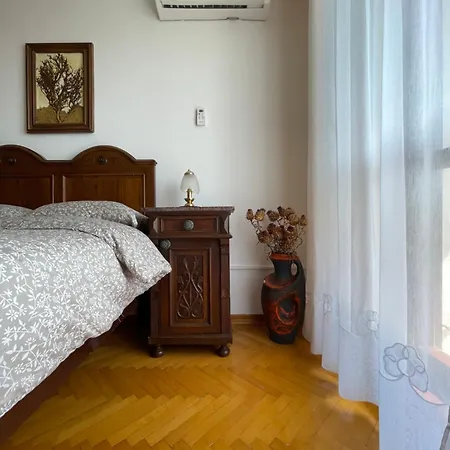 4 Roses Vrtnica Sečovlje