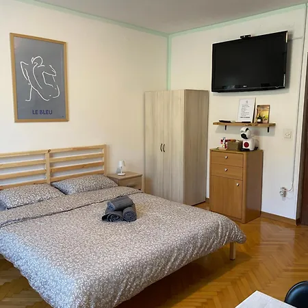 4 Roses Vrtnica * Sečovlje