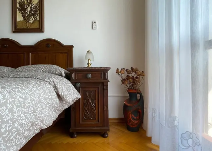 4 Roses Vrtnica Sečovlje